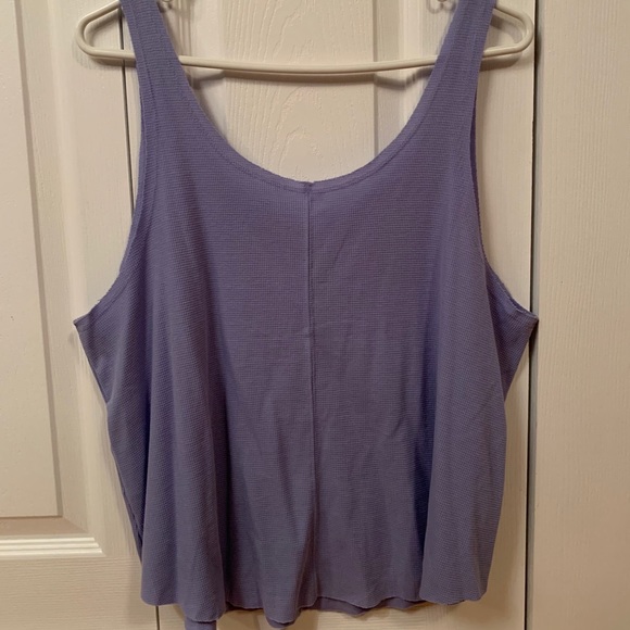 Women’s Nike tank top. - Picture 3 of 3